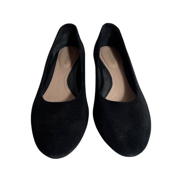 Taryn Rose
Babs Suede Demi-Wedge Comfort Pumps Black Suede - Picture 3 of 10